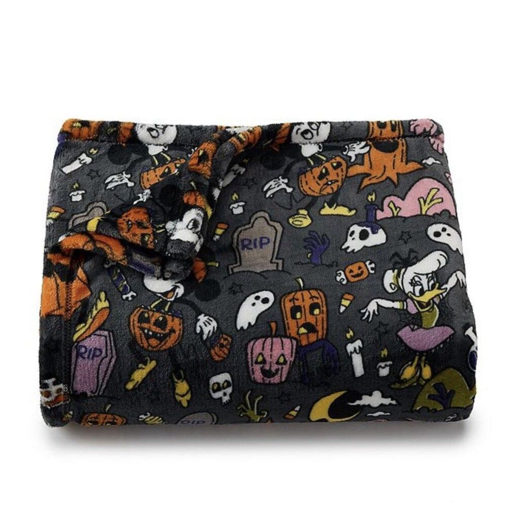 The Big One Mickey Minnie Halloween Throw Blanket Disney 60”x72” Black Gray New
